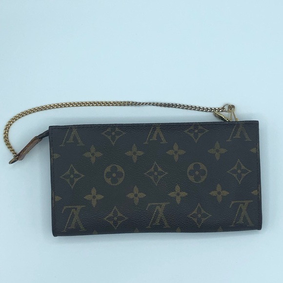 Louis Vuitton vintage pouch w/chain - Picture 2 of 7